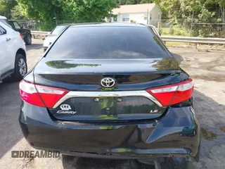 2017 Toyota Camry XLE z VIN 4T1BF1FK0HU403059, wystawiony jako IAAI lot #42112842 z przebiegiem 99 782 mil mil oraz . Historia ofert i sprzedaży dostępna na DreamBid. Obrazek 16.