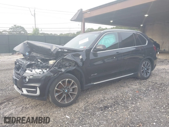 2017 BMW X5 xDrive35i z VIN 5UXKR0C58H0U55596, wystawiony jako IAAI lot #40291461 z przebiegiem 97 720 mil mil oraz . Historia ofert i sprzedaży dostępna na DreamBid. Obrazek 18.