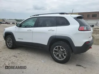 2022 Jeep Cherokee Trailhawk z VIN 1C4PJMBX2ND548837, wystawiony jako Copart lot #59042215 z przebiegiem 13 489 mil mil oraz Szkoda całkowita • Salvage title. Historia ofert i sprzedaży dostępna na DreamBid. Obrazek 2.