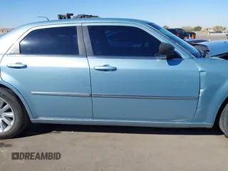 2008 Chrysler 300 LX with VIN 2C3KA43R08H267996, listed as a IAAI auction lot 41651603 with 188,760 mi miles. Bid and sale history available at carsss.com. Image 13.