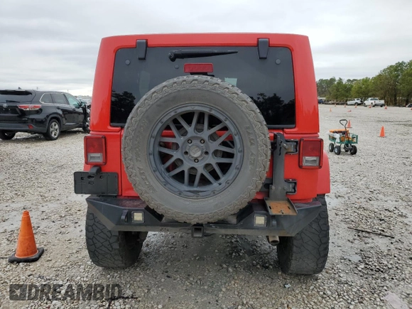 2018 Jeep Wrangler Unlimited Rubicon Recon with VIN 1C4HJWFG2JL851854, listed as a Copart auction lot 84162554 with 116,417 mi miles and Clean Title. Bid and sale history available at DreamBid. Image 6.