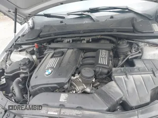 2011 BMW 3 Series 328i xDrive z VIN WBAPK5G53BNN28397, wystawiony jako IAAI lot #42095389 z przebiegiem 112 275 mil mil oraz . Historia ofert i sprzedaży dostępna na DreamBid. Obrazek 10.