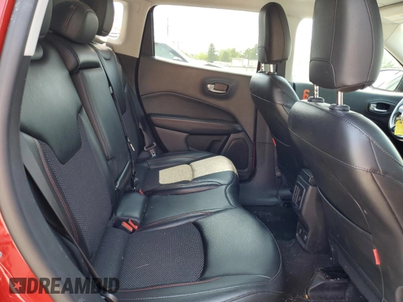 2020 Jeep Compass Trailhawk z VIN 3C4NJDDB5LT238584, wystawiony jako Copart lot #65119345 z przebiegiem 37 854 mil mil oraz Szkoda całkowita • Salvage title. Historia ofert i sprzedaży dostępna na DreamBid. Obrazek 11.