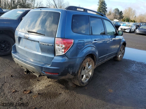 2009 Subaru Forester (Natl) X w/Premium Pkg with VIN JF2SH63659H732077, listed as a Copart auction lot 44752055 with 117,592 mi miles and Salvage Title. Bid and sale history available at carsss.com. Image 3.