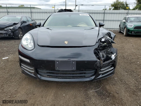 2015 Porsche Panamera 4 with VIN WP0AA2A71FL006079, listed as a Copart auction lot 68807744 with 110,356 mi miles and Salvage Title. Bid and sale history available at carsss.com. Image 5.
