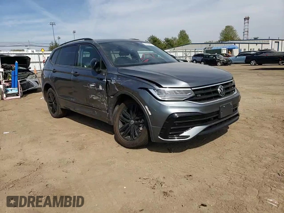 2022 Volkswagen Tiguan SE R-Line Black with VIN 3VV8B7AX2NM051233, listed as a Copart auction lot 54546455 with 61,848 mi miles and Salvage title. Bid and sale history available at DreamBid. Image 14.