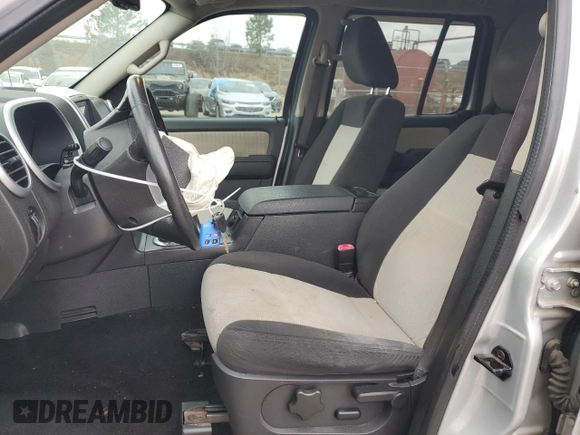 2009 Mercury Mountaineer with VIN 4M2EU37E39UJ02437, listed as a Copart auction lot 45944115 with 221,162 mi miles and Salvage Title. Bid and sale history available at carsss.com. Image 7.