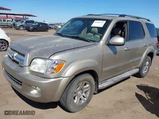 2005 Toyota Sequoia SR5 with VIN 5TDZT34A55S248543, listed as a IAAI auction lot 41694752 with 354,777 mi miles. Bid and sale history available at carsss.com. Image 2.