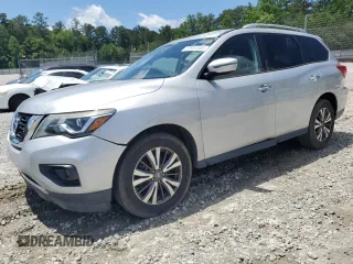 2017 Nissan Pathfinder SL z VIN 5N1DR2MN1HC696320, wystawiony jako Copart lot #57551345 z przebiegiem 153 005 mil mil oraz Czysty tytuł • Clean title. Historia ofert i sprzedaży dostępna na DreamBid. Obrazek 1.