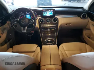 2019 Mercedes-Benz C 300 z VIN 55SWF8EB7KU317875, wystawiony jako Copart lot #55360285 z przebiegiem 39 945 mil mil oraz Szkoda całkowita • Salvage title. Historia ofert i sprzedaży dostępna na DreamBid. Obrazek 8.