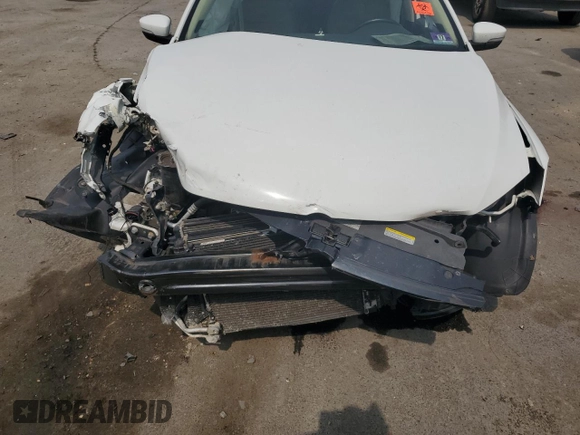 2014 Volkswagen Jetta TDI w/Premium z VIN 3VWLL7AJ6EM421646, wystawiony jako Copart lot #59305895 z przebiegiem Nie podano mil oraz Szkoda całkowita • Salvage title. Historia ofert i sprzedaży dostępna na DreamBid. Obrazek 11.