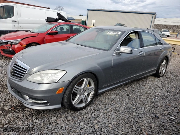2013 Mercedes-Benz S-Class S 550 with VIN WDDNG7DBXDA521822, listed as a Copart auction lot 84210684 with 138,154 mi miles and Salvage Title. Bid and sale history available at carsss.com. Image 1.