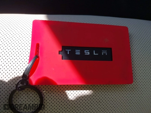 2021 Tesla Model S Long Range z VIN 5YJSA1E51MF436329, wystawiony jako IAAI lot #41918018 z przebiegiem 44 029 mil mil oraz . Historia ofert i sprzedaży dostępna na DreamBid. Obrazek 11.