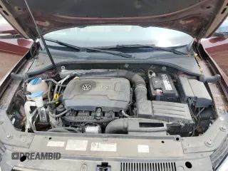 2014 Volkswagen Passat S z VIN 1VWAS7A33EC043895, wystawiony jako Copart lot #58200225 z przebiegiem 111 682 mil mil oraz Czysty tytuł • Clean title. Historia ofert i sprzedaży dostępna na DreamBid. Obrazek 11.