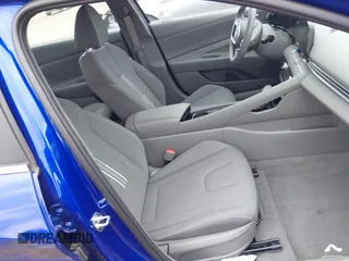 2024 Hyundai Elantra SEL z VIN KMHLS4DG2RU750734, wystawiony jako IAAI lot #42266873 z przebiegiem 6 255 mil mil oraz . Historia ofert i sprzedaży dostępna na DreamBid. Obrazek 5.