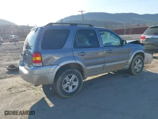 2007 Ford Escape Hybrid with VIN 1FMCU59H07KC05805, listed as a IAAI auction lot 41754874 with 230,265 mi miles. Bid and sale history available at carsss.com. Image 4.