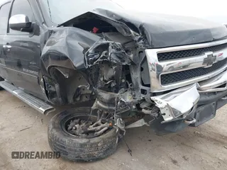2011 Chevrolet Silverado 1500 LT with VIN 3GCPCSE0XBG120753, listed as a IAAI auction lot 42055739 with 198,515 mi miles and . Bid and sale history available at DreamBid. Image 6.