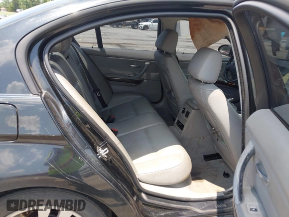 2006 BMW 3 Series 325i with VIN WBAVB13596KX65960, listed as a IAAI auction lot 42460430 with 331,860 mi miles and . Bid and sale history available at DreamBid. Image 8.