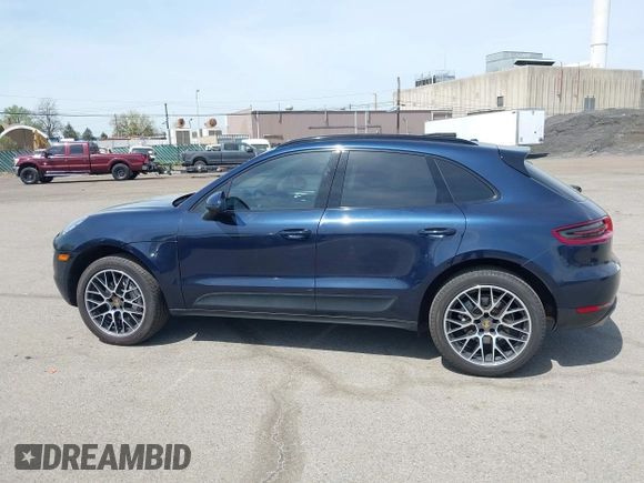 2018 Porsche Macan S with VIN WP1AB2A56JLB40010, listed as a IAAI auction lot 42126731 with 30,016 mi miles and . Bid and sale history available at DreamBid. Image 14.