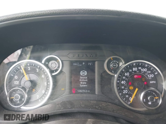 2019 Ram 2500 Big Horn with VIN 3C6UR5DJ3KG605871, listed as a IAAI auction lot 41292336 with 104,270 mi miles and . Bid and sale history available at DreamBid. Image 7.