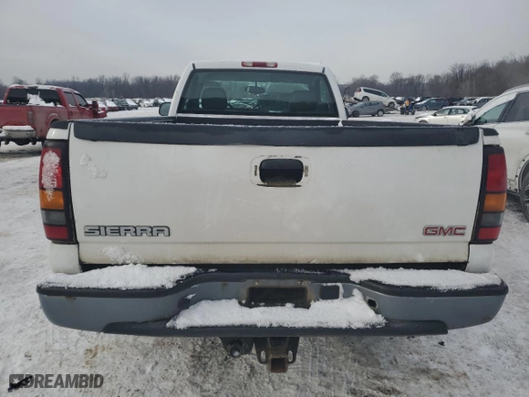 2005 GMC New Sierra 1500 SL with VIN 1GTEK14V75Z349719, listed as a Copart auction lot 86361254 with 70,658 mi miles and Salvage Title. Bid and sale history available at carsss.com. Image 6.