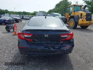 2020 Honda Accord Sport z VIN 1HGCV2F31LA001878, wystawiony jako IAAI lot #42274736 z przebiegiem Nie podano mil oraz . Historia ofert i sprzedaży dostępna na DreamBid. Obrazek 13.