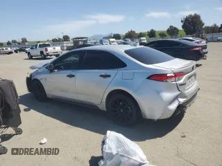 2020 Toyota Corolla SE with VIN JTDS4RCE0LJ044040, listed as a Copart auction lot 52443505 with 108,850 mi miles and Salvage Title. Bid and sale history available at carsss.com. Image 2.