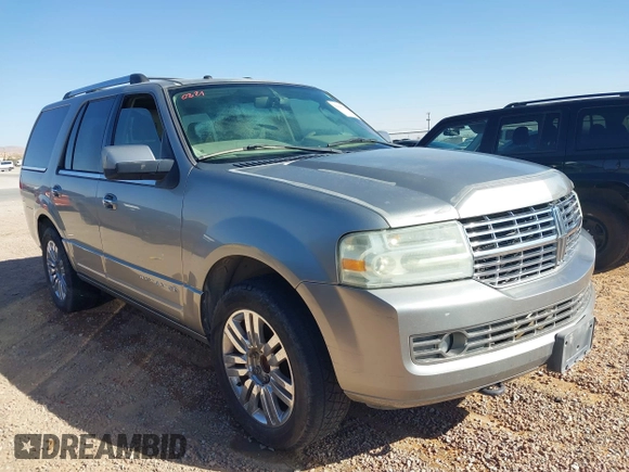 2008 Lincoln Navigator with VIN 5LMFU28548LJ00213, listed as a IAAI auction lot 41846489 with 1 mi miles. Bid and sale history available at carsss.com. Image 1.