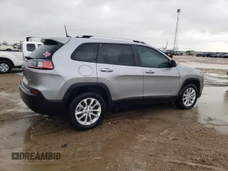 2021 Jeep Cherokee Latitude with VIN 1C4PJLCB8MD200228, listed as a Copart auction lot 46315595 with 31,551 mi miles and Salvage Title. Bid and sale history available at carsss.com. Image 3.