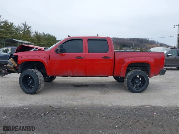 2008 Chevrolet Silverado 1500 LT w/1LT with VIN 2GCEK13J781262883, listed as a IAAI auction lot 41499201 with 157,000 mi miles. Bid and sale history available at carsss.com. Image 14.