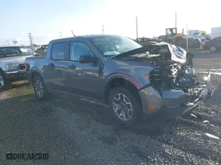 2024 Ford Maverick XLT with VIN 3FTTW8J92RRA71592, listed as a IAAI auction lot 41652661 with 1 mi miles. Bid and sale history available at carsss.com. Image 1.