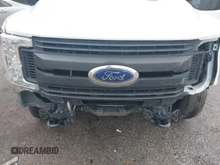 2017 Ford F-250 XL с VIN 1FTBF2A64HED39204, выставлен на аукционе IAAI как лот 42372160 с пробегом 83 748 миль миль и . История ставок и продаж доступна на DreamBid. Изображение 6.