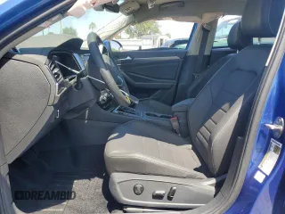 2024 Volkswagen Jetta SE z VIN 3VW7M7BU4RM097495, wystawiony jako Copart lot #56818645 z przebiegiem 6 762 mil mil oraz Szkoda całkowita • Salvage title. Historia ofert i sprzedaży dostępna na DreamBid. Obrazek 7.
