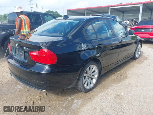 2011 BMW 3 Series 328i xDrive with VIN WBAPK5C53BA994733, listed as a IAAI auction lot 42781403 with 108,186 mi miles and . Bid and sale history available at DreamBid. Image 4.