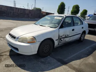 1996 Honda Civic с VIN 1HGEJ6500TL033843, выставлен на аукционе Copart как лот 55334335 с пробегом 131 654 миль миль и Списание • Salvage title. История ставок и продаж доступна на DreamBid. Изображение 1.