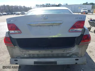 2005 Lexus ES 330 with VIN JTHBA30G555100804, listed as a IAAI auction lot 41595677 with 259,404 mi miles. Bid and sale history available at carsss.com. Image 16.