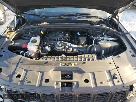 2024 Jeep Grand Cherokee Altitude X with VIN 1C4RJHAG2RC716215, listed as a Copart auction lot 42922815 with 14,653 mi miles and Salvage title. Bid and sale history available at DreamBid. Image 12.
