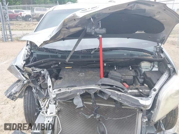 2012 Toyota Sienna XLE AAS с VIN 5TDYK3DC8CS276589, выставлен на аукционе IAAI как лот 42252242 с пробегом 221 618 миль миль и . История ставок и продаж доступна на DreamBid. Изображение 10.