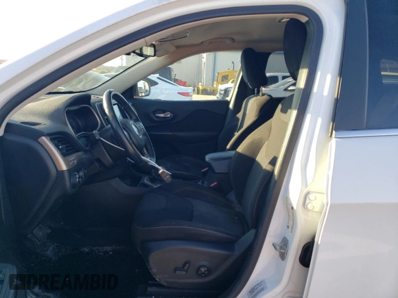 2016 Jeep Cherokee Latitude with VIN 1C4PJLCB1GW208034, listed as a Copart auction lot 45561445 with 139,307 mi miles and Salvage Title. Bid and sale history available at carsss.com. Image 7.