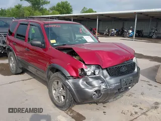 2005 Ford Escape XLT z VIN 1FMCU93115KA29735, wystawiony jako IAAI lot #42399301 z przebiegiem 174 020 mil mil oraz . Historia ofert i sprzedaży dostępna na DreamBid. Obrazek 1.