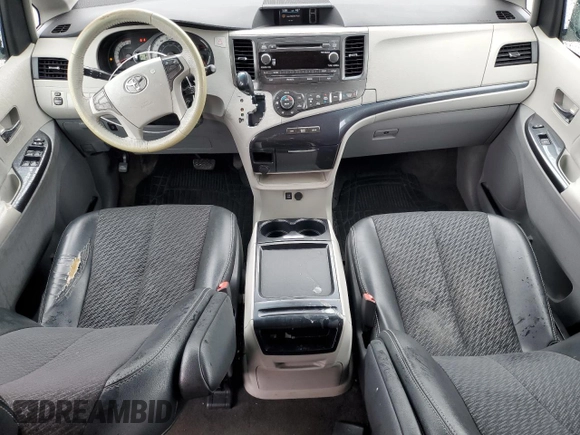 2011 Toyota Sienna SE with VIN 5TDXK3DC9BS135900, listed as a Copart auction lot 53864965 with 217,198 mi miles and Salvage Title. Bid and sale history available at DreamBid. Image 8.