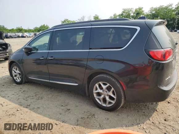 2017 Chrysler Pacifica Touring L z VIN 2C4RC1BGXHR758038, wystawiony jako Copart lot #59639815 z przebiegiem 161 552 mil mil oraz Szkoda całkowita • Salvage title. Historia ofert i sprzedaży dostępna na DreamBid. Obrazek 2.