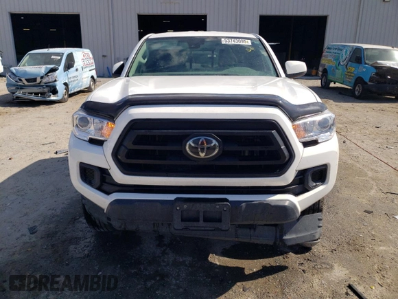 2022 Toyota Tacoma SR z VIN 3TYRZ5CN9NT020581, wystawiony jako Copart lot #53743095 z przebiegiem 70 833 mil mil oraz Szkoda całkowita • Salvage title. Historia ofert i sprzedaży dostępna na DreamBid. Obrazek 5.