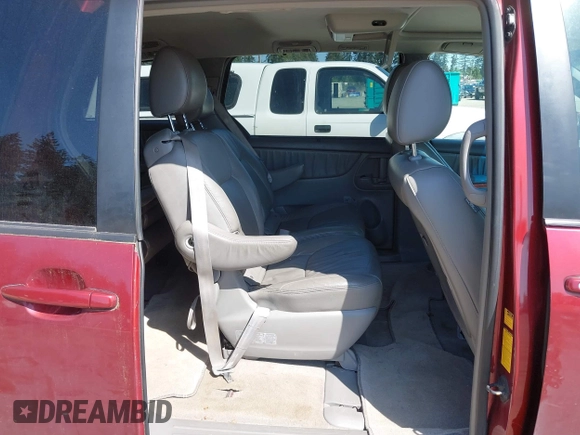 2010 Toyota Sienna XLE with VIN 5TDYK4CC6AS315992, listed as a IAAI auction lot 42183859 with 167,902 mi miles and . Bid and sale history available at carsss.com. Image 8.