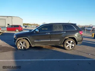 2012 Jeep Grand Cherokee Limited with VIN 1C4RJFBG2CC332218, listed as a IAAI auction lot 41029135 with 198,675 mi miles. Bid and sale history available at carsss.com. Image 15.
