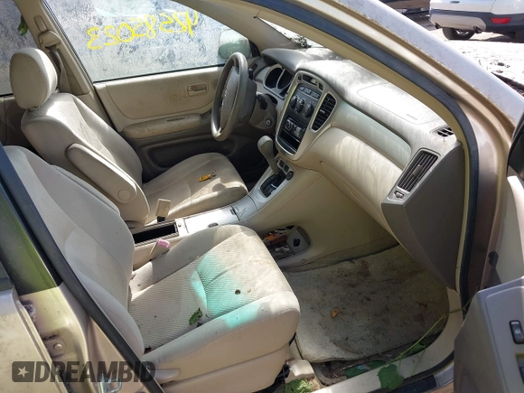 2004 Toyota Highlander with VIN JTEGD21A040091908, listed as a IAAI auction lot 42585023 with 176,513 mi miles and . Bid and sale history available at DreamBid. Image 5.