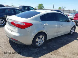 2015 Kia Forte LX with VIN KNAFK4A64F5341781, listed as a IAAI auction lot 42006968 with 219,151 mi miles and . Bid and sale history available at carsss.com. Image 4.