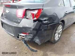 2013 Chevrolet Malibu LTZ with VIN 1G11H5SA4DF284325, listed as a IAAI auction lot 41719231 with 168,300 mi miles. Bid and sale history available at carsss.com. Image 6.