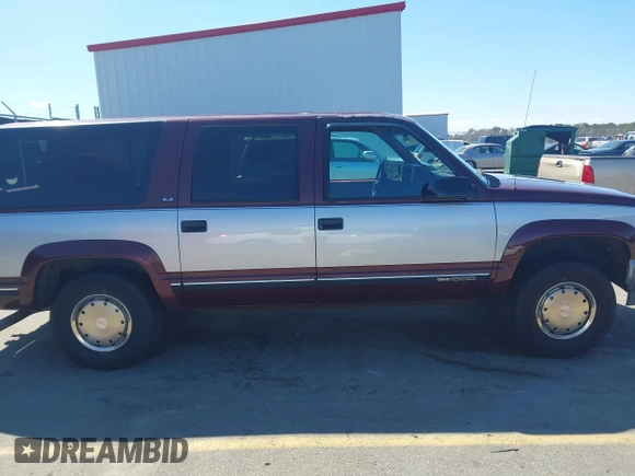 1994 GMC Suburban с VIN 1GKFK16K3RJ768618, выставлен на аукционе IAAI как лот 41795895 с пробегом 206 124 миль миль и . История ставок и продаж доступна на DreamBid. Изображение 13.