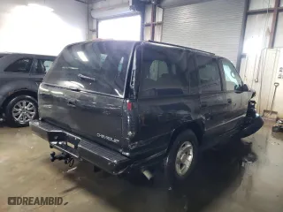 2000 Chevrolet Tahoe Limited with VIN 1GNEC13R2YR138067, listed as a Copart auction lot 44928635 with 193,165 mi miles and Salvage Title. Bid and sale history available at carsss.com. Image 3.